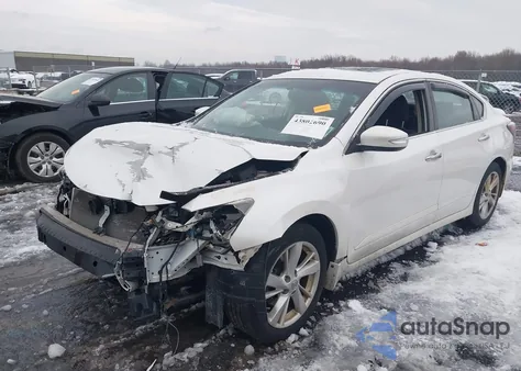 2015 Nissan Altima 2.5 Sv из США, поврежденный, VIN 1N4AL3AP1FC187304